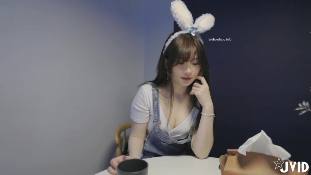 婕咪 - 趁我們吵架強占男友