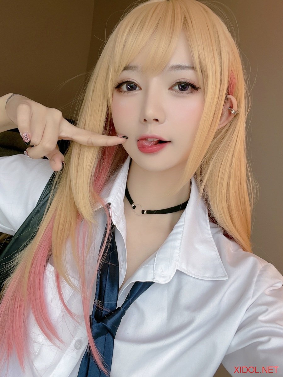 [Cosplay] 51酱 – 01月真爱粉
