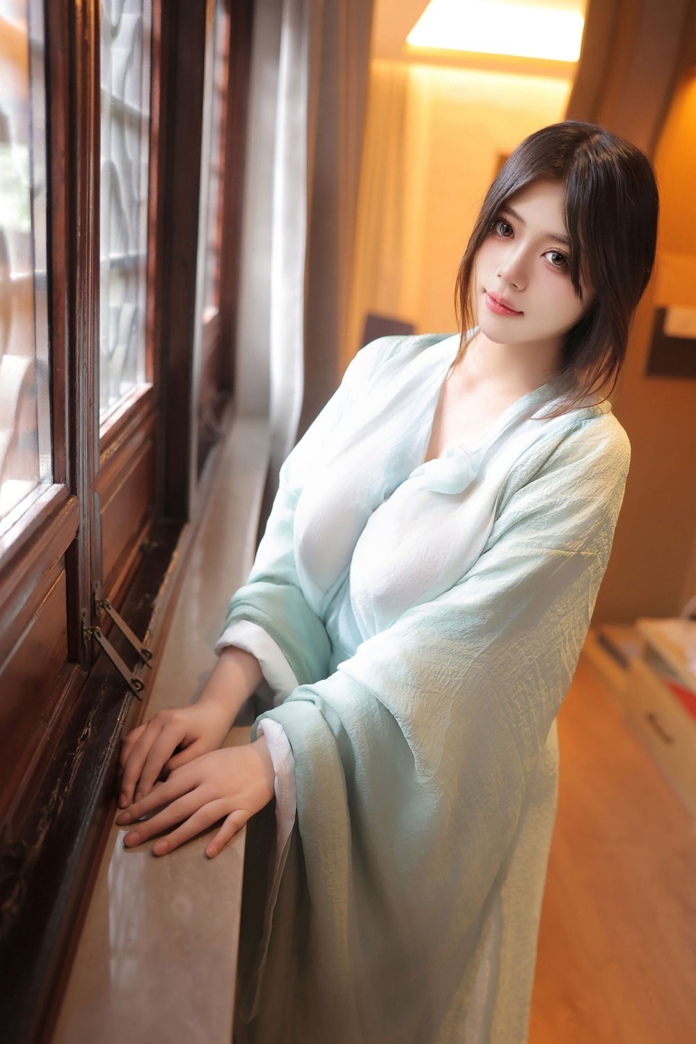 蛋蛋寶 - 古風漢服，薄如蟬翼的衫和挺拔露出的胸[83P]