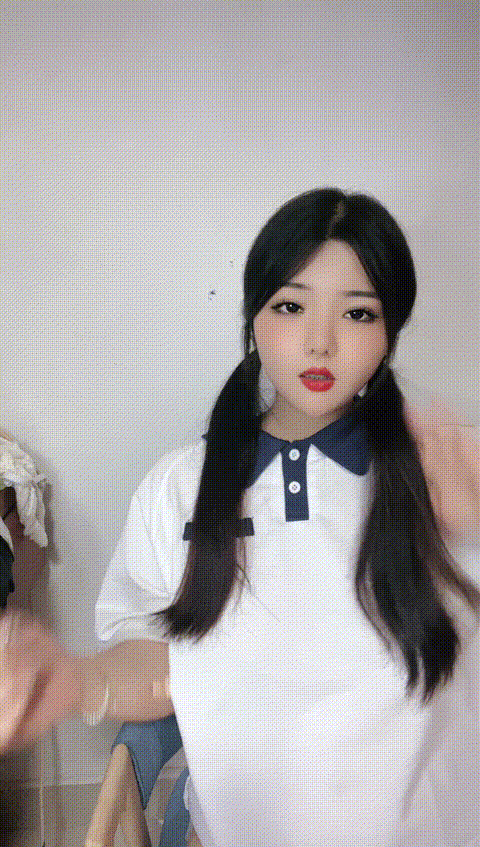 爆乳饅頭B粉嫩妹妹，充氣娃娃似的，