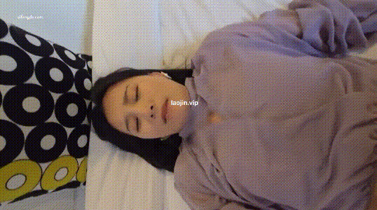 【最新大神約啪】顏值美女，非常漂亮的小姐姐，身材超正，奶粉逼嫩，酒店對鏡啪啪，口交口爆，表情絕叫聲騷