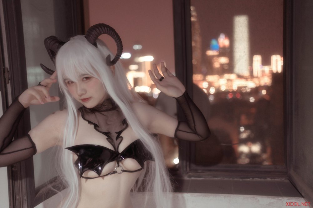 [Cosplay] 阿半今天很开心 魅魔 [51P-181MB]