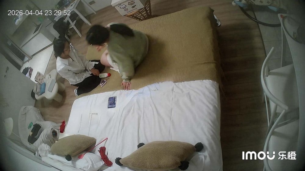 ※2026045酒店偷拍一對女同在酒店五花八門做愛