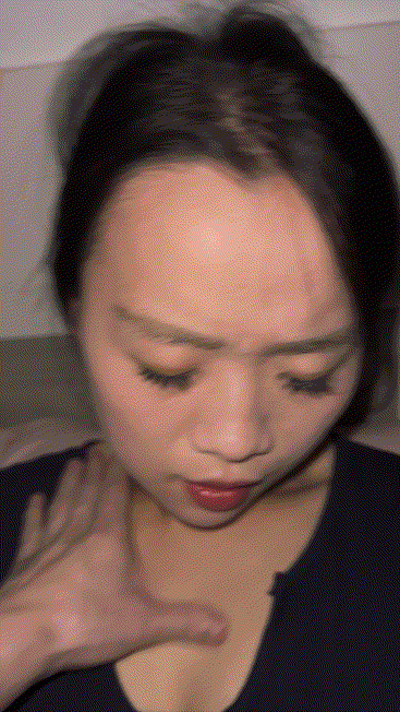 重磅！ 長的很有韻味的青島極品嫩逼人妻❤️穿黑絲被爆操