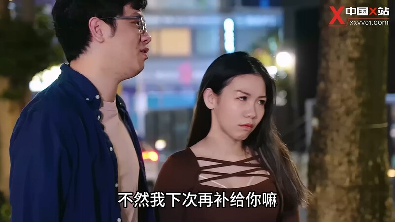 【尤物女神】梁冪男友假裝忘記情人節 其實準備了大肉棒當禮物 粉嫩極具誘惑的酮體 瘋狂舔吸無毛粉穴 無套抽射榨精