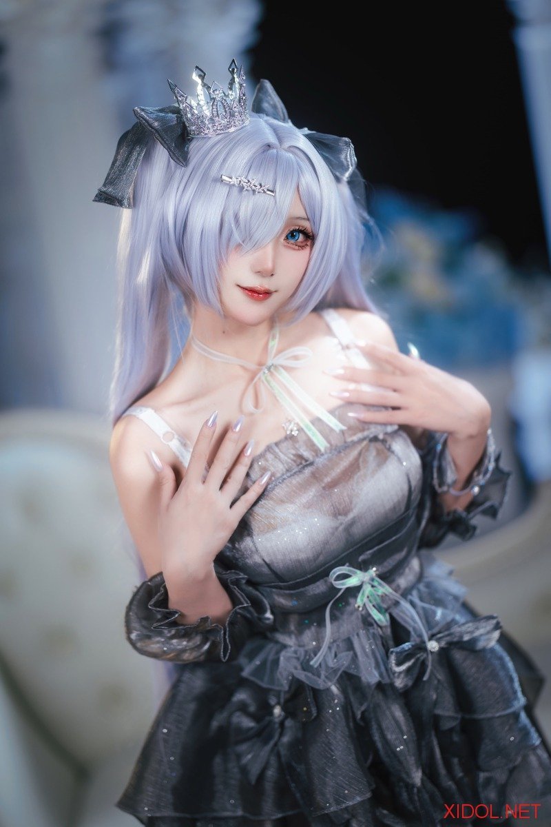 [Cosplay] 是夙卿呀 – NIKKE 灰姑娘