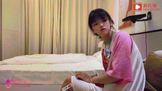 3000約的零零后暴躁小嫩妹，年輕的身體肆意的青春，最後把她操的一臉生無可戀
