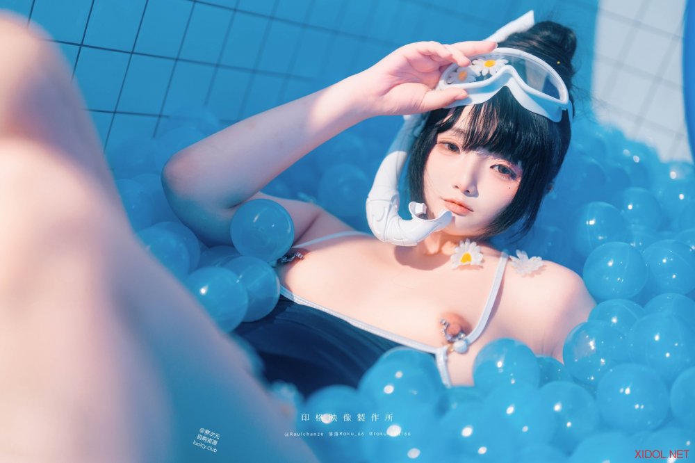 [Cosplay] 落落Raku – 8K Tripper