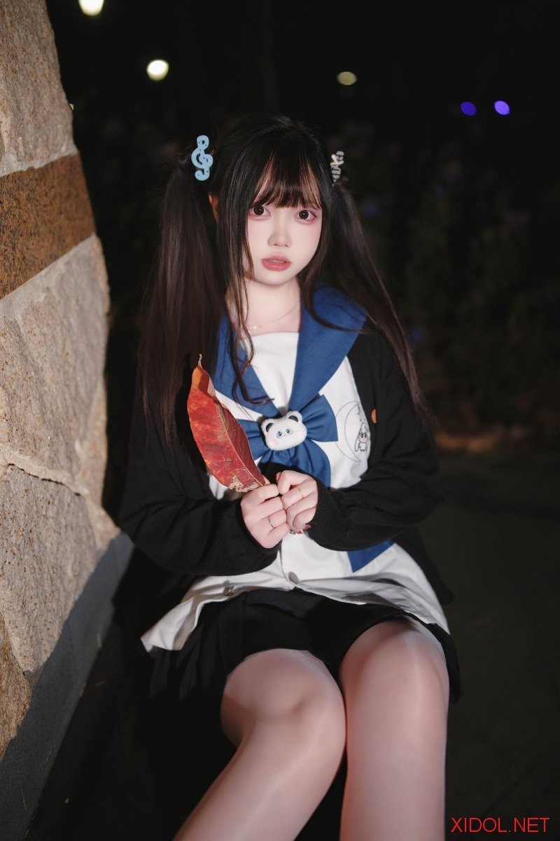 [Cosplay] 洛桑w伊梓 – 桑梓双马尾jk