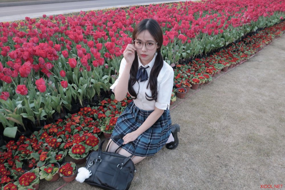 [Cosplay] Ceasonshot99 – 草地露出