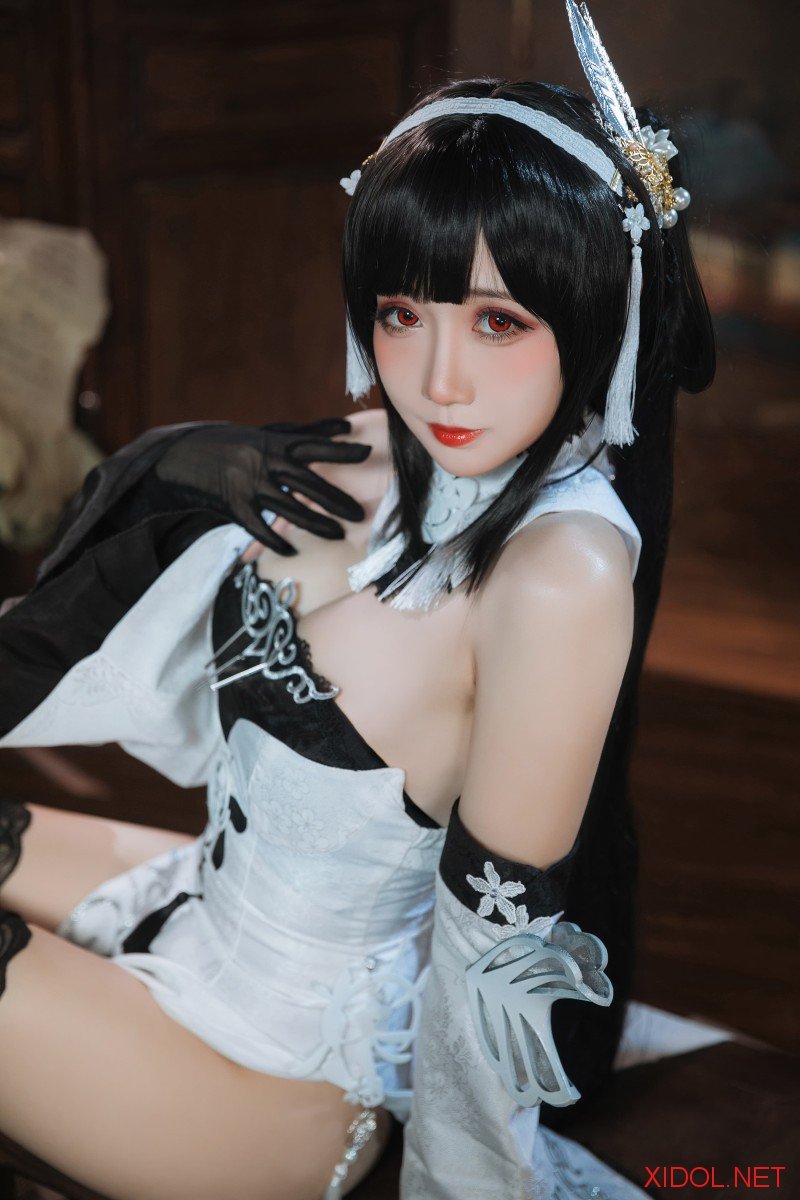 [Cosplay] 焖焖碳 碧蓝航线 鎮海 白黑礼服 [23P-182MB]